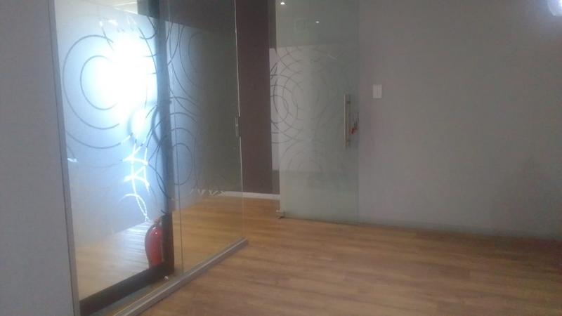 To Let commercial Property for Rent in Parow North Western Cape